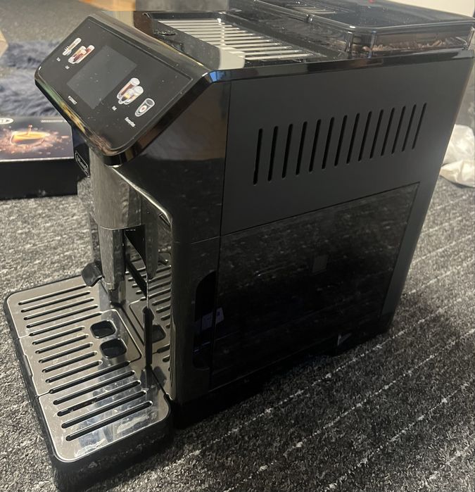 Продам кофемашину De’Longhi Eletta Explore — Состояние НОВОЕ!