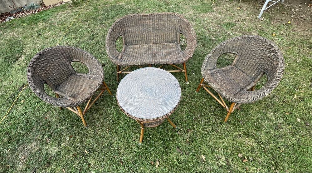 Set terasa din ratan