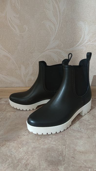 Резиновые сапожки Mon Ami  37-38 размер