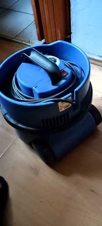 Aspirator numatic 180-1