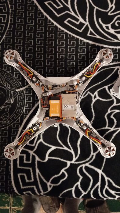 DJI Phantom 2 Vision+ по запчастям