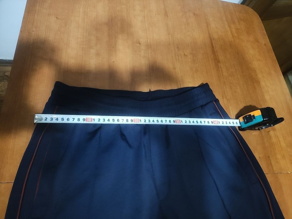 Vând pantaloni trening bărbați mărimea M,marca Only&Sons