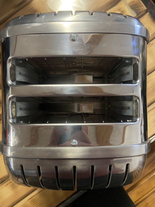 Чисто нова тостер машина Dualit