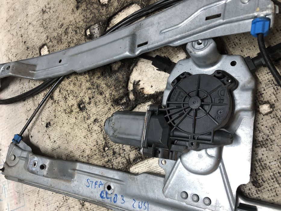 macara geam stanga fata  renault clio 3 2010