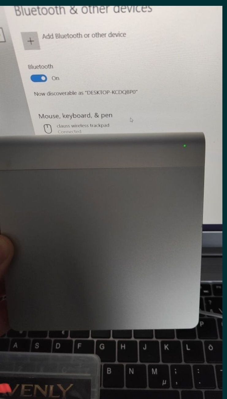 Apple Magic Trackpad Model A1339-stare foarte buna
Apple Magic Trackpa
