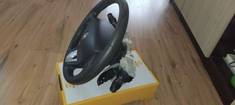 Мултифункционален волан с аербег airbag и лентов кабел + лост за мигач