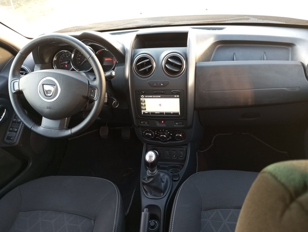 Dacia DUSTER/1.5 DIESEL 110CP/AN 2014/TRACTIUNE 4*4(4*2)La buton