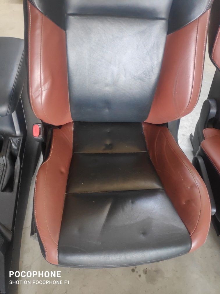 Кожен салон / Седалки Toyota RAV 4 / Тойота Рав 4 2015г.