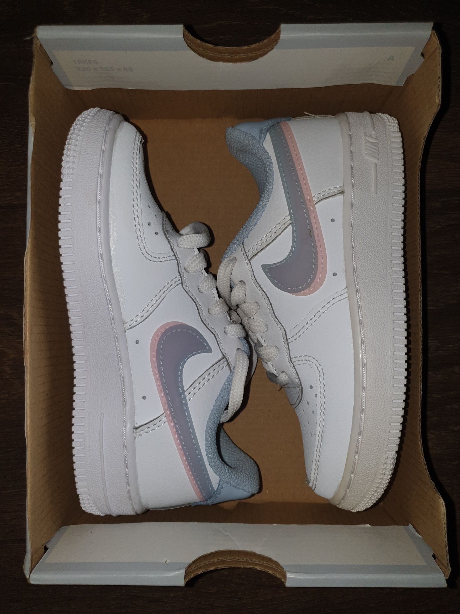 NOI Nike AF1/Air Force 1 LV8 EU27,5