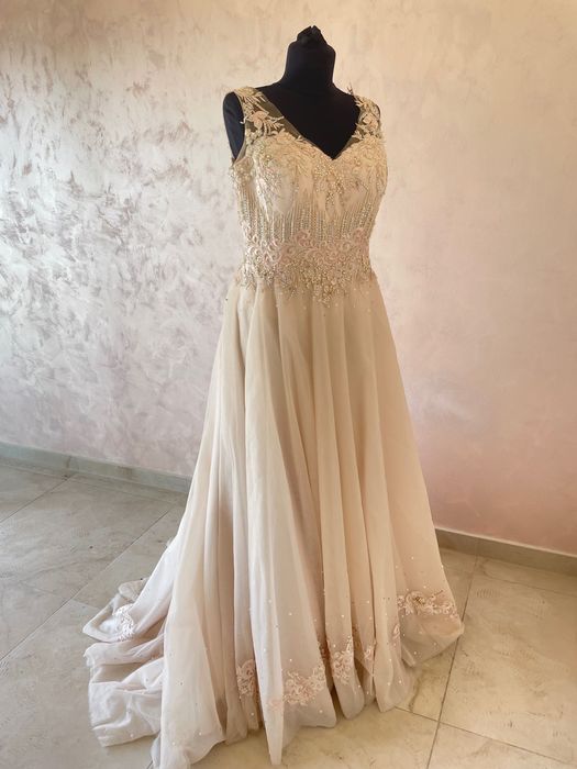 Rochie noua nepurtata la pret accesibil