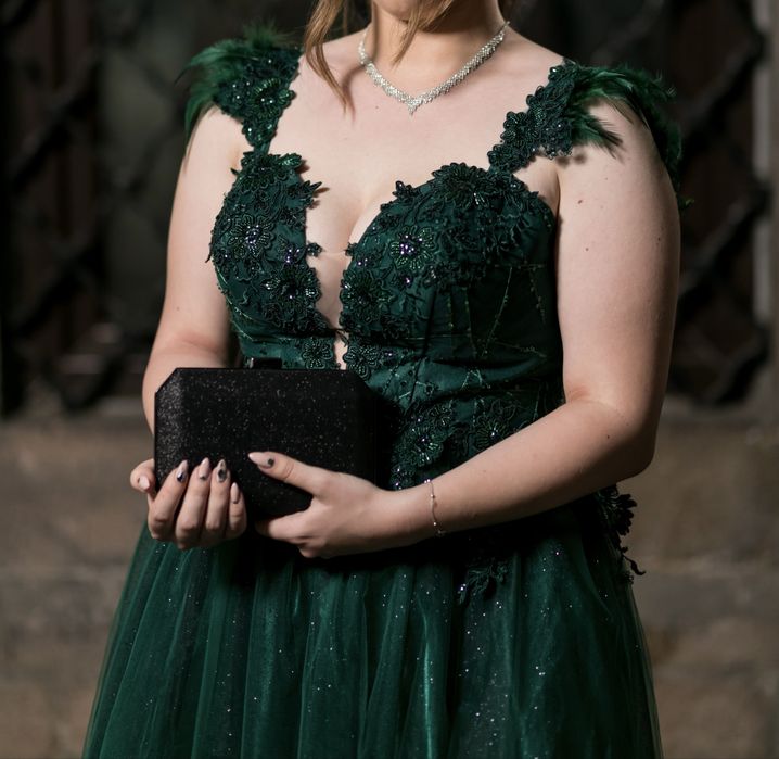 Абитуриентска рокля