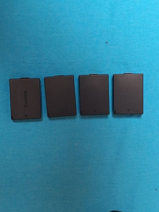 Canon 4000D cu ob 75-300mm