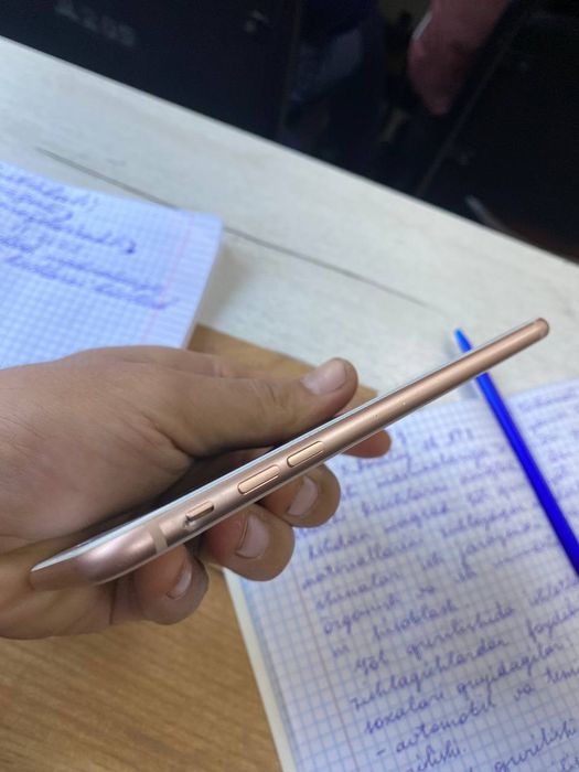 iPhone 8 plus bor RG Russia 64gb versiya iOS 16.7.12