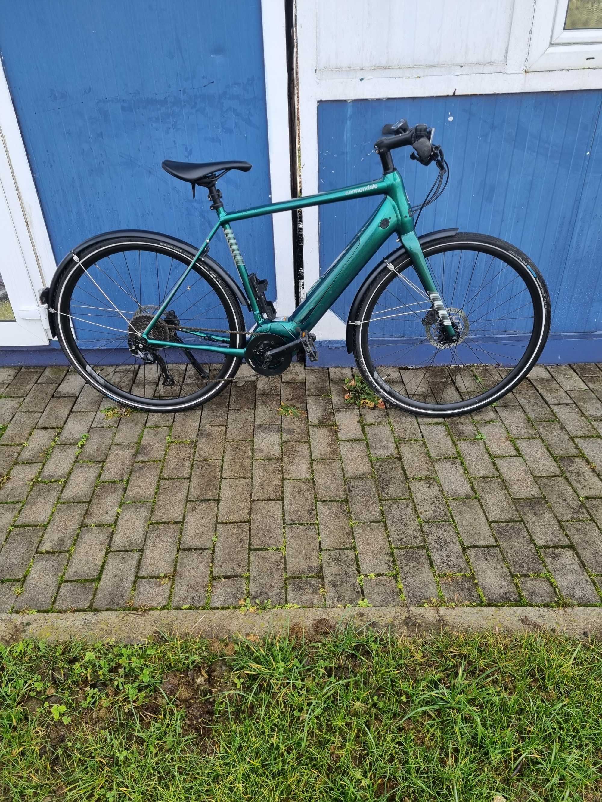 Bicicleta Cannondale Quick electrica Cube Trek