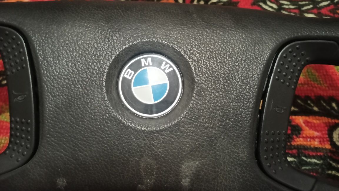 Продам Руль  BMW