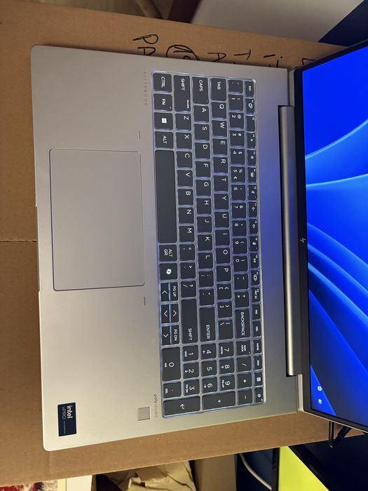 NOU Laptop HP Elitebook 660 G11 16" Ultra 5 LTE 16GB 3 ani garantie