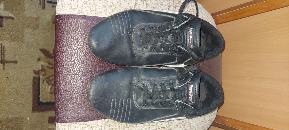 Продам кросовки Scotllbear черного цвета