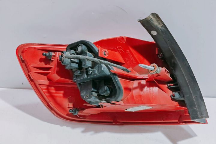 Stop Dreapta  break 89037056 Audi A6 4F/C6