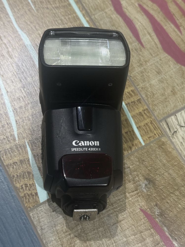 Светкавица Canon 430 ex II
