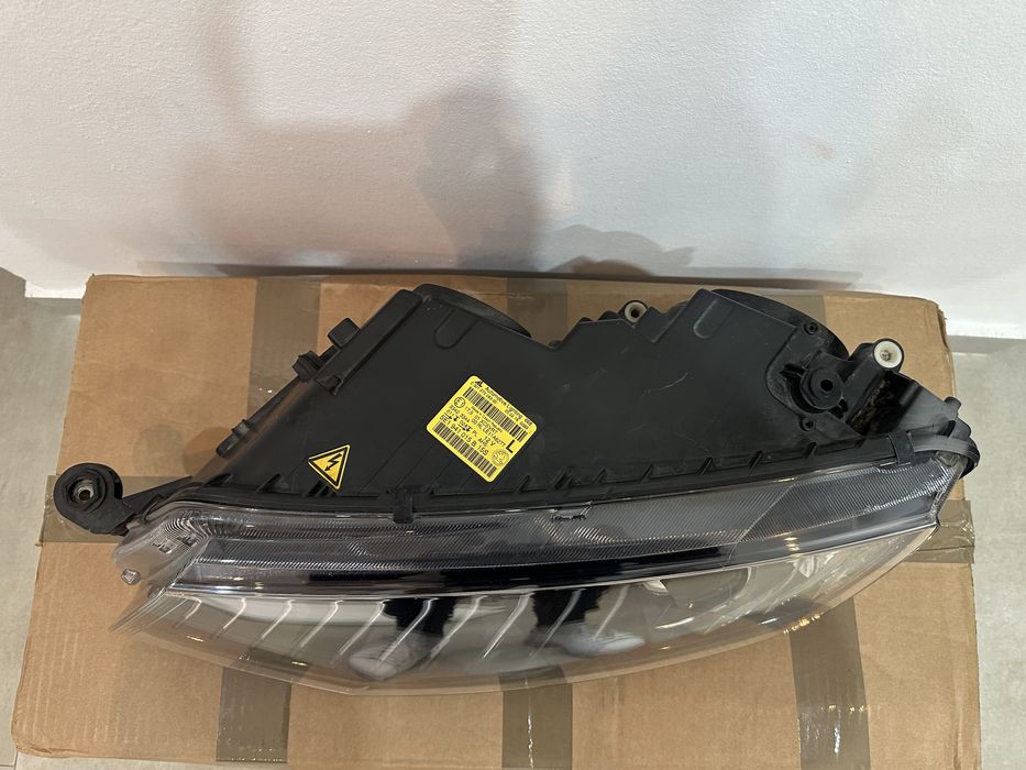 Far stanga skoda octavia 3 bixenon adaptiv led Europa