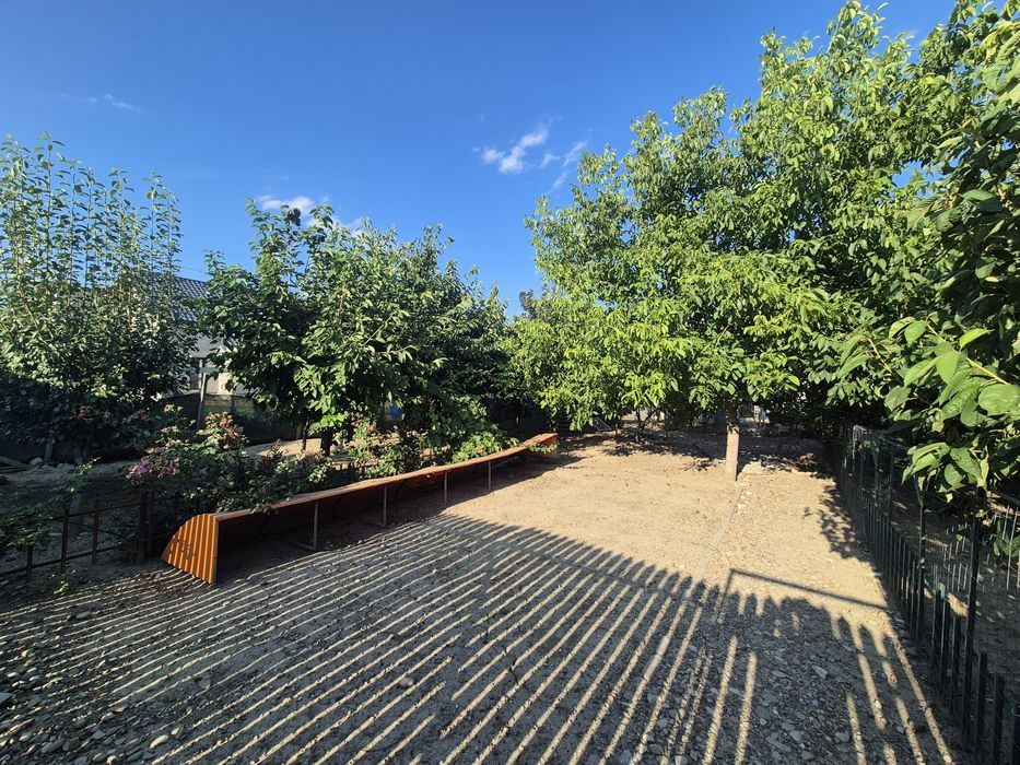 Vand teren intravilan focsani, utilitati