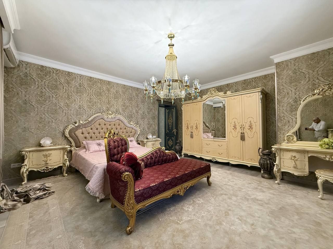 Продается 3х ком квартира, ЖК Новомосковская, ор-р: метро БИЙ, 115 м²