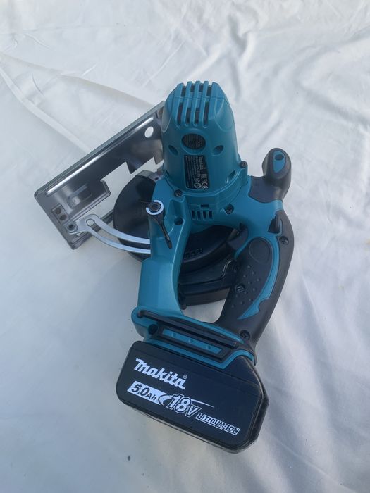 Makita DCS 552 circular de taiat metal