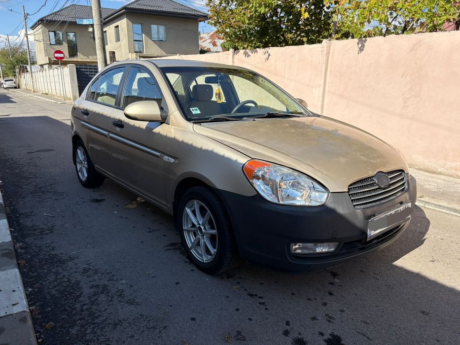 Hyundai Accent 1.6 benzina