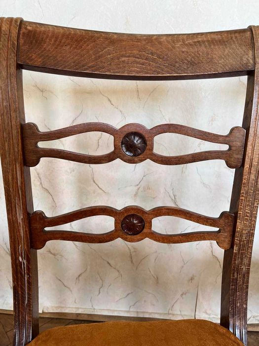 Старинна, антична, ретро разтегателна маса със столове