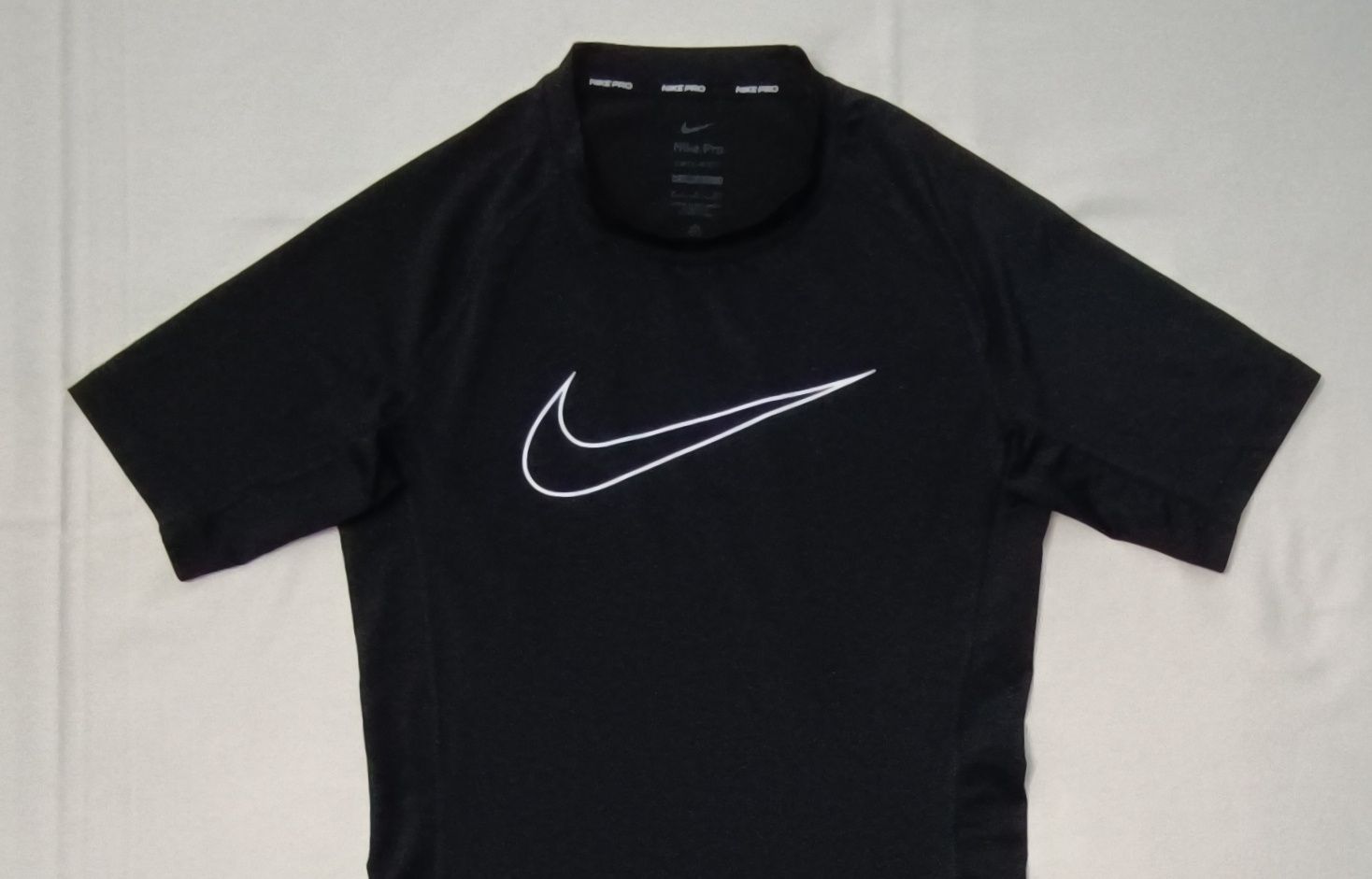 Nike PRO DRI-FIT Tight Fit оригинална тениска S Найк спорт фланелка