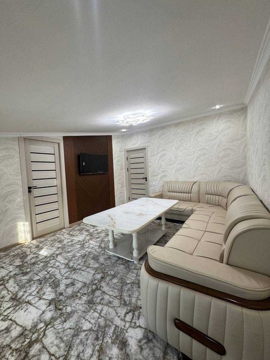 Продаётся 2 комнатная квартира новостройка в центре города