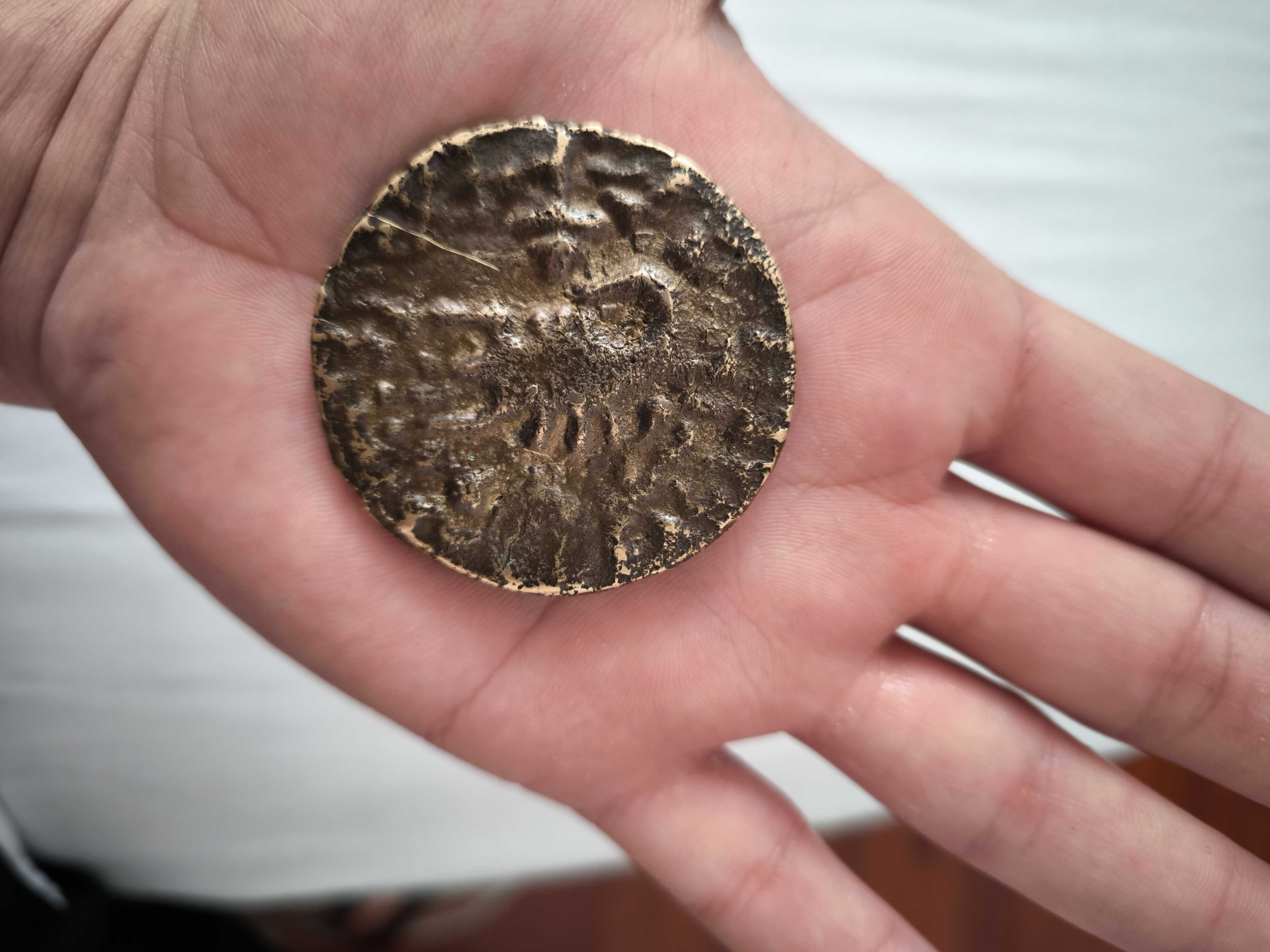 Moneda antica foarte veche