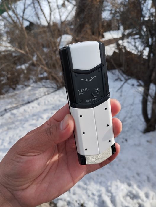 Vertu signature S телефоны для госслужащих