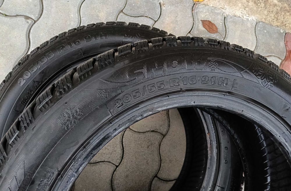 Две Зимни Гуми 205/55/16 - 7 мм грайфер - Kormoran  - 91 H - ДОТ 20 г