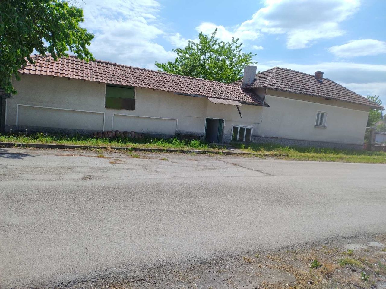 Продава се Къща в Разград, Център - 85 кв.м за 450 €/кв.м - Снимка #2