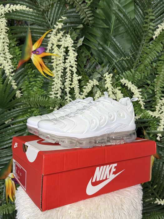 Nike Vapor Max Plus White