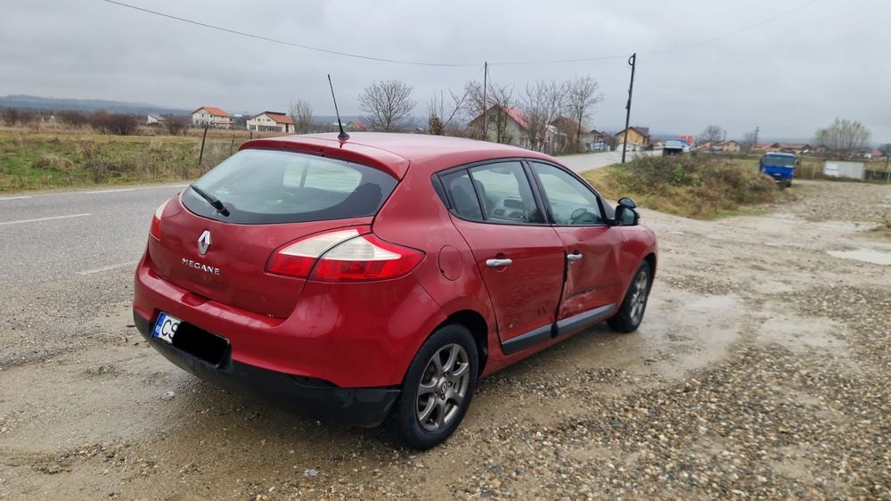 Renault Megane - avariat