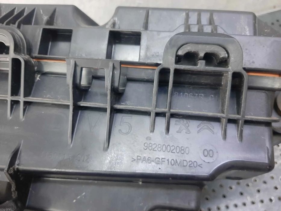 carcasa filtru aer 1.5hdi  yh01 peugeot expert 3 opel vivaro c  citroen jumper  9828002080