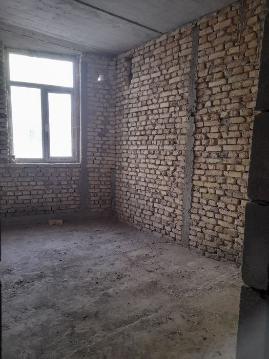 Новостройка. Пишган карвучдан Квартира сотилади   3 хонали. 1/3/4..