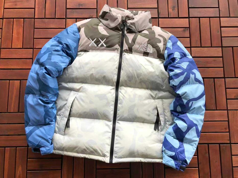 Geci The North Face Kaws noi