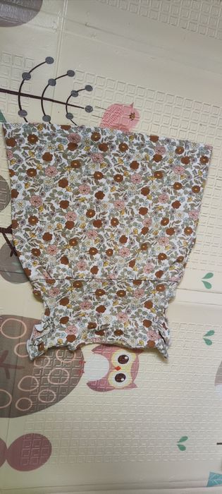 Rochita Little Dutch 80 Cate-n luna si in stele