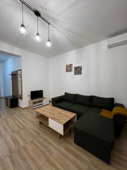 Apartament cu 3 camere +parcare de închiriat în Tabăra Năvodari.