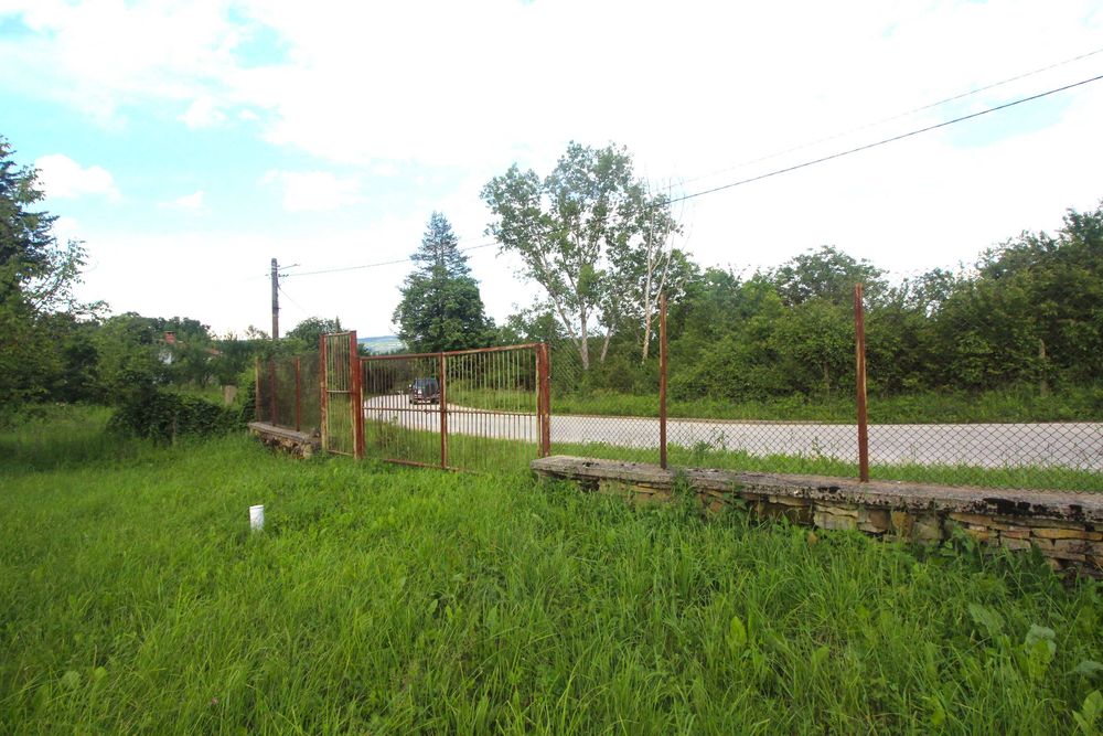 Продава се Парцел в с. Райновци, Област Габрово - 1000 кв.м за 16 €/кв.м - Снимка #1