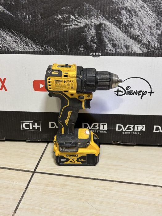 MDM vinde: Filetanta Dewalt DCD708+Acumulator 5.0aH.