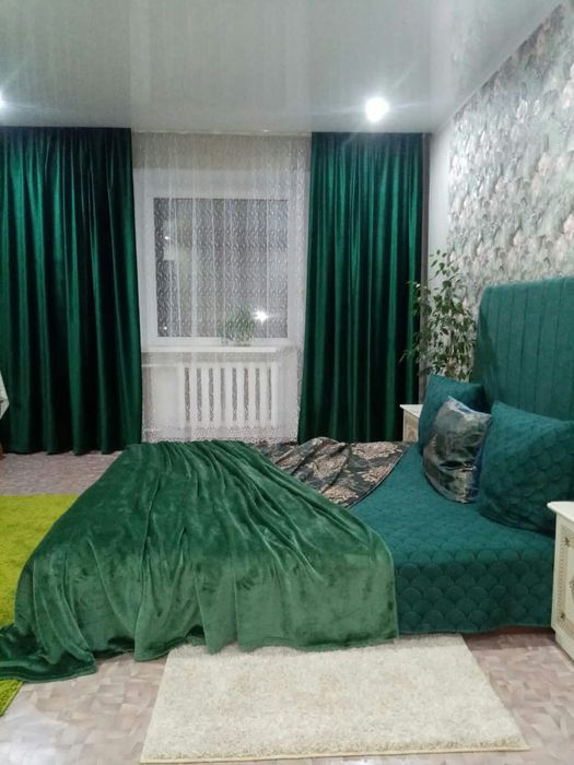 1 ком Часы и Сутки маг Урал и М. Маметова  wi fi smart tv идеально чис