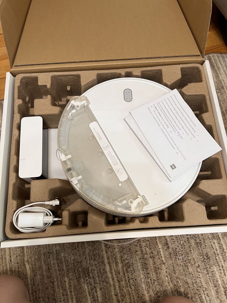 Робот пылесос Xiaomi vacuum mop essential