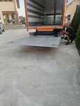 Vând lift hidraulic și cub izoterma 1000 kg