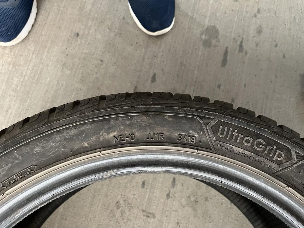 Зимни гуми 4 броя комплект 235/45/R18