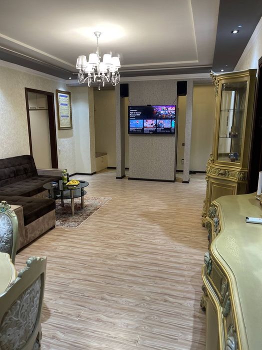 Срочно центр Квартира Юнусабадский район 3/6/6 продаю 125.000$