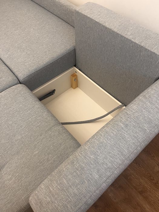 Продается диван в хорошем состоянии